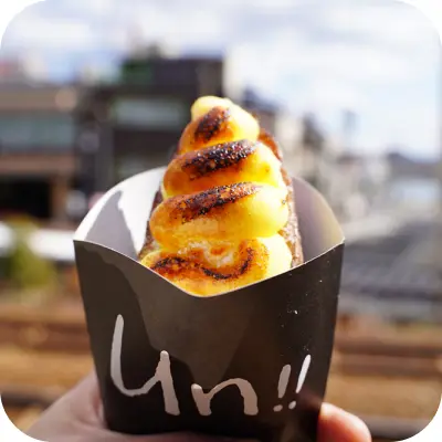写真：UN!!とパッケージに書いてあるお菓子